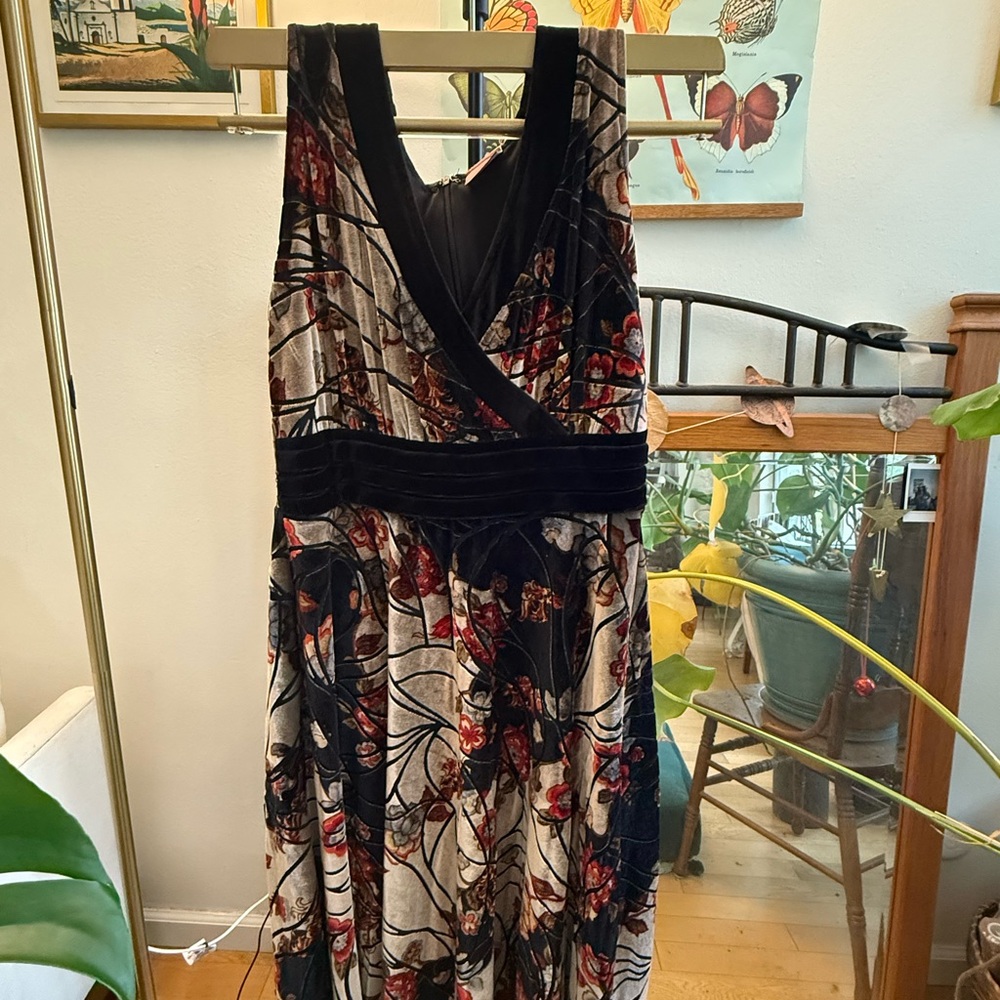 Vintage Velvet Midi Dress